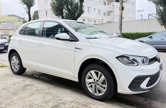 VOLKSWAGEN POLO 1.0 170 TSI COMFORTLINE AUTOMÁTICO VOLKSWAGEN POLO 1.0 170 TSI COMFORTLINE AUTOMÁTICO